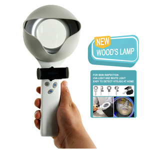 Analizador de Piel para Mascotas, Lámpara de Wood, Lupa Dermatológica con Dos Luces para Tratamiento de Piojos, Eliminador de Pulgas, Limpieza de Mascotas - Product Image 2