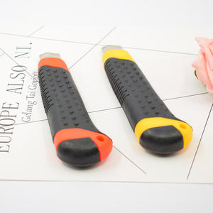 Venta directa de fábrica de cuchillos multiusos, cortadores de papel, cuchillas industriales grandes y gruesas de 18 mm, cuchillos para papel pintado. - Product Image 3