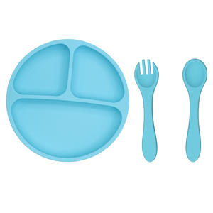 Lot de 3 pièces de vaisselle pour enfants : Assiette d'apprentissage en silicone avec ventouse, cuillère et fourchette pour bébé - Product Image 1