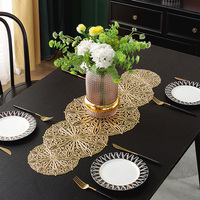 Nappe de table élégante en dentelle découpée, résistante à la chaleur et à l'huile, pour la décoration de la maison et la table à manger (vente en gros)