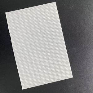 Plaque prismatique avec revêtement anti-éblouissement UGR, plaque de diffusion anti-éblouissement en PC, PS, PMMA, plaque diffuseur de lumière extrudée pour luminaire - Product Image 4