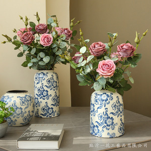 ดอกไม้ประดิษฐ์ยี่ห้อ Yihua รุ่น Floral Art ดอกกุหลาบแองเจิล 2 หัว ทำจากผ้าไหม สำหรับตกแต่งบ้าน จัดแจกันในห้องนั่งเล่น ห้องนอน หรืองานแต่งงาน - Product Image 1