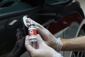Recubrimiento Cerámico de Grafeno a Base de Laca de Cristal C1 OEM, Transparente, PH2-12, 30ML, Duración de 10 Años, para Autos Nuevos y Usados, Adam's - Product Image 5