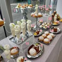 Support de présentation de gâteaux et desserts de luxe en acrylique argenté avec plateau de base étanche pour buffets et événements festifs