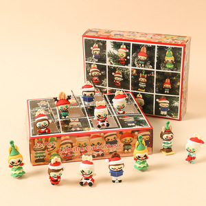 Ornements d'arbre de Noël en caoutchouc souple rouge vif, figurines 3D, décorations de fêtes pour accessoires de bricolage - Product Image 4