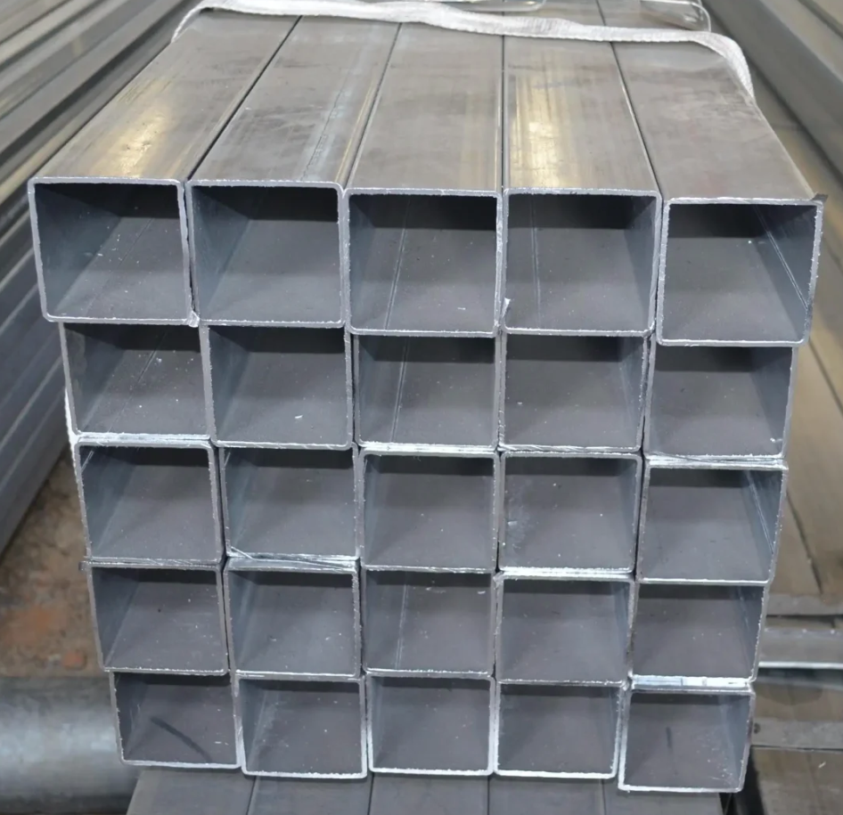 Высокопрочная квадратная труба 40X40 из мягкой стали