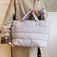 Sac fourre-tout Colefa gris clair moelleux, qualité luxe incontournable, vente flash, personnalisable avec logo, sac fourre-tout rose duveteux avec mon logo