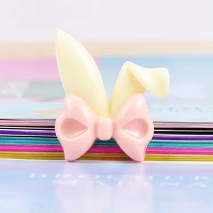 Accessoires de bricolage pour enfants mignons et charmants grands cabochons en résine de conception d'<span class=keywords><strong>oreille</strong></span> de <span class=keywords><strong>lapin</strong></span> à dos plat coloré pour Souvenirs - Product Image 3