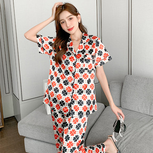 Pigiama in raso da <span class=keywords><strong>donna</strong></span> a manica corta in seta con <span class=keywords><strong>pantaloni</strong></span> 2 pezzi con scollo a V Top da <span class=keywords><strong>casa</strong></span> abbigliamento da notte in stile lusso da <span class=keywords><strong>donna</strong></span> - Product Image 2