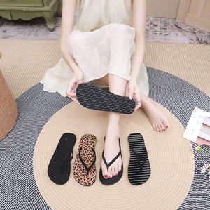 Sandali Donna con Tacco Quadrato, Scarpe Estive Moda Donna, Ciabatte con Cut-out e Punta Aperta, Sandali Slip-on per Mamme, Infradito e Ciabatte Femminili - Product Image 2