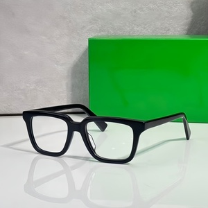 Lunettes de soleil de luxe tendance 2025 – Lunettes décontractées de haute qualité pour hommes et femmes, idéales pour la mode, les sports de plein air et la course à pied - Product Image 1