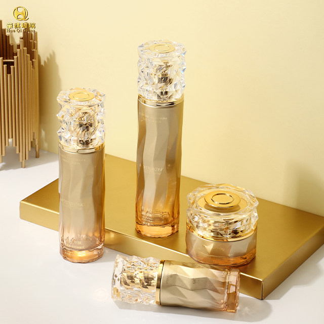 glass moisturiser pump bottle