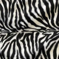 Tissu en velboa en polyester super doux à rayures zébrées en forme de S pour les jouets en peluche