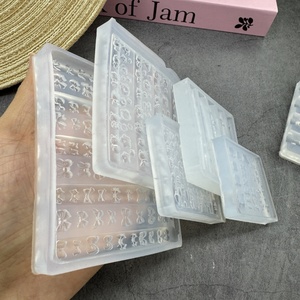 Molde de Uñas Cuadrado TangChu KT Cat, Molde de Silicona Transparente para Arte de Uñas Hecho a Mano, Diseño de Flores y Lazos de Dibujos Animados, Venta al Por Mayor - Product Image 3