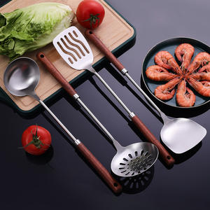 Conjunto De Utensílios De Cozinha Conjunto De Utensílios De Cozinha Atacado Cabo De Madeira Amostras Grátis De Aço Inoxidável Utensílios De Cozinha Utensílios De Silicone - Product Image 4