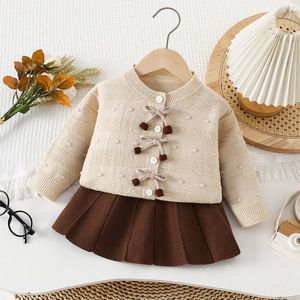 Pronto in Magazzino: Set Invernale per Bambine, Cardigan e Gonna, Abbigliamento Caldo in Maglia Spessa, Completo Due Pezzi per Bambini - Product Image 3