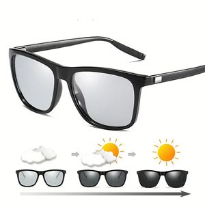 Gafas de Sol Polarizadas Fotocromáticas Cuadradas para Hombre, Color Gris Camaleón, Protección UV400, Moda 2025 - Product Image 1