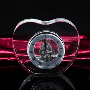 Nhà Máy Bán Buôn Chất Lượng Cao Thiết Kế Đơn Giản Rõ Ràng Đồng Hồ Tùy Chỉnh Hình Trái Tim Pha Lê Bảng Đồng Hồ Cho Món Quà Cưới - Product Image 6