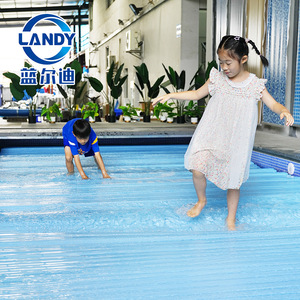 ระบบคลุมสระว่ายน้ำอัตโนมัติแบบเลื่อนวัสดุ PC ยี่ห้อ Landy สำหรับสระว่ายน้ำในบ้านพักตากอากาศส่วนตัว - Product Image 4