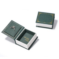 Boîte à bijoux magnétique carrée moderne anti-poussière personnalisée, la plus vendue, pour mini-cadeaux, emballage décoratif pour bagues et clous d'oreilles