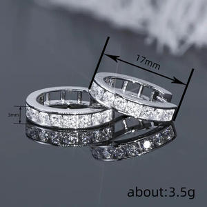 Orecchini a Cerchio in Oro Bianco E4533 con Diamanti Taglio Brillante Rotondo, Incastonatura a Canale, Gioielli Classici Unisex di Alta Qualità - Product Image 6