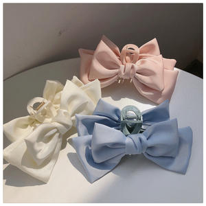 <span class=keywords><strong>Pince</strong></span> à cheveux en forme de requin coréen <span class=keywords><strong>Pince</strong></span> à cheveux en forme de <span class=keywords><strong>crabe</strong></span> Couvre-chef de princesse <span class=keywords><strong>Pince</strong></span> à cheveux double face <span class=keywords><strong>rose</strong></span> pour femmes Accessoires pour cheveux avec nœud papillon - Product Image 2