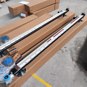 เกจวัดระดับแม่เหล็ก 316ss ทนการกัดกร่อน ความแม่นยำ 1%  รับสัญญาณ 4-20mA สำหรับถังเก็บในอุตสาหกรรมปิโตรเคมีและอื่นๆ - Product Image 1
