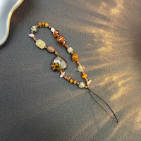 Chaîne de téléphone portable en forme de bonbon ambré pour femme, lanière en forme de cœur pour l'automne et l'hiver, style Instagram, breloques et pendentifs marron