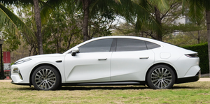 Voitures Neuves Geely Galaxy Xingyao 8 PHEV 2025 130km EM-P Traction Avant 1.5 Turbo 163CV Hybride Rechargeable Berline 5 Places Conduite à Gauche Starshine - Product Image 3