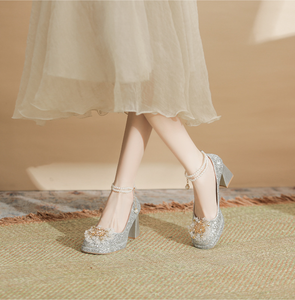 Scarpe da Donna <span class=keywords><strong>con</strong></span> Tacco a Blocco e Punta Quadrata, Glitterate, <span class=keywords><strong>con</strong></span> Cinturino alla Caviglia <span class=keywords><strong>con</strong></span> Perle e Fiore di Cristallo, per Matrimoni e Feste - Product Image 6