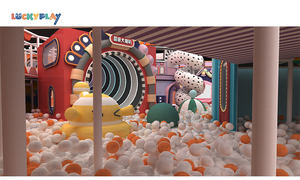 Centro Giochi per Bambini con Super Trampolino, Scivoli, Piscina di Palline, Labirinto e Giochi Interattivi - Product Image 5