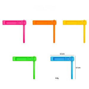 Sifflets à manivelle, mini-jouets pour fêtes, sifflets colorés rotatifs éducatifs pour encourager - Product Image 4