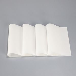 Feuilles de papier sulfurisé personnalisées avec logo imprimé, qualité alimentaire, résistantes à la graisse, réutilisables pour emballer sandwichs, hamburgers et pains, avec barrière anti-graisse. - Product Image 2