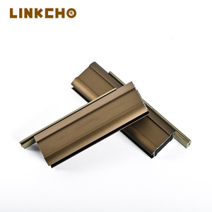 Nouveau design LINKCHO <span class=keywords><strong>tringle</strong></span> à vêtements de placard suspendue chromée avec supports de tube de lumière LED pour armoires et armoires - Product Image 5