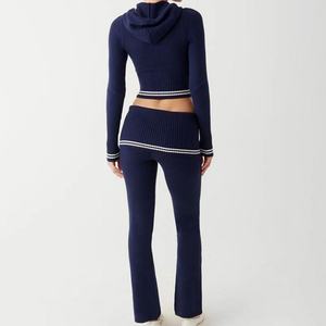 Conjunto de Dos Piezas de Punto de Moda Otoño-Invierno al por Mayor, Personalizado y de Alta Calidad: Sudadera Sexy con Abertura en el Ombligo y Pantalones Micro Slim Novedosos - Product Image 4