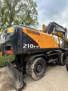 รถขุดฮุนได 210W-9T มือสองใช้งานน้อย รถขุดล้อยางฮุนได 210 พร้อมปั๊มไฮดรอลิกสำหรับขาย - Product Image 1