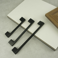 Poignée de Meuble de Cuisine en Aluminium Noir Mat pour Tiroirs et Portes – Boutons et Poignées d'Armoire