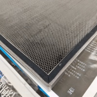 Panel de Ventilación Cuadrado para Exteriores de Aluminio y Acero Inoxidable con Protección Electromagnética