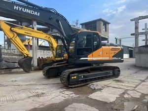 Excavatrice sur chenilles hydraulique Hyundai R225LC-9S d'occasion, modèle 2024, moteur, pompe testés et inspectés, bon état, 22,5 tonnes, 113 kW - Product Image 2