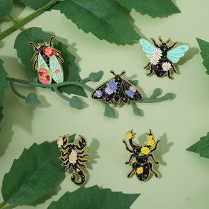 Mode coréenne coccinelle Moth Scorpion insecte broche broches pour femmes hommes 2025 - Product Image 5