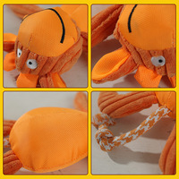 Jouet pour chien en peluche qui couine