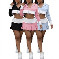 Ensemble deux pièces pour femme : sweat à capuche court color block et mini-jupe plissée – Tenue décontractée printemps-été OEM ODM