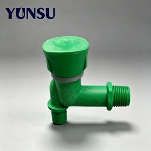Grifo de agua de plástico con cabezal cuadrado DN15 1/2" de fábrica, con cartucho cerámico para conexión a tuberías. - Product Image 2