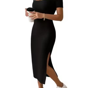 Robe d'été en gros pour femmes, de haute qualité, décontractée, col carré, en coton tricoté, fendue, moulante - Product Image 5