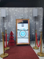 Cabina de Fotos Retro de 65 Pulgadas con Maleta de Transporte, Kiosco Digital para Selfies con Anillo de Luz para Bodas y Eventos