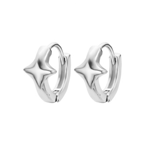 Pendientes de Estrella de Cuatro Puntas Elegantes y Versátiles al por Mayor del Fabricante, Aros Sencillos y Modernos Unisex, Orejeras de Moda - Product Image 1