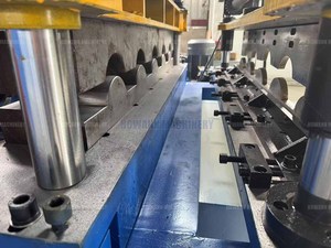 Máquina formadora de rollos de azulejo esmaltado de entrega rápida Máquina formadora de rollos de hoja de techo Máquina de panel de techo esmaltado - Product Image 5