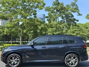 <span class=keywords><strong>BMW</strong></span> <span class=keywords><strong>X5</strong></span> XDrive40i AWD Executive <span class=keywords><strong>Nera</strong></span> 2024 Usata con Tetto Apribile, Avviamento Remoto, Sedili in Pelle, Pacchetti Premium e Sport, Guida a Sinistra - Product Image 3