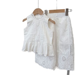 ชุดฤดูร้อนสำหรับเด็กผู้หญิง เสื้อคอตั้งผ้าฝ้ายหวี กางเกงขายาว ชุดสองชิ้นแขนกุดระบาย - Product Image 5