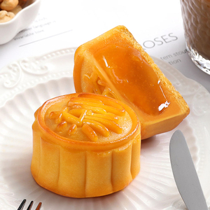 ขนมจีน ติ่มซำกวางตุ้ง ของหวาน ขนมอบ ไข่แดง นม ช็อกโกแลต ขนมไหว้พระจันทร์ - Product Image 2